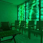 Qoople Elite Admiral Apartament *