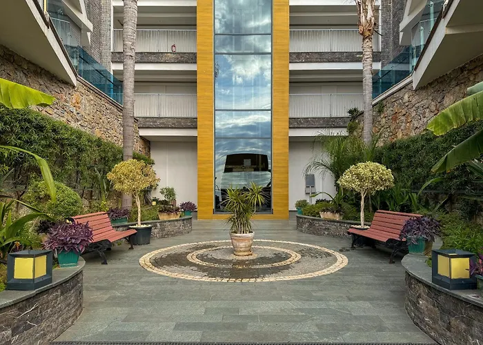 Qoople Elite Admiral Apartment