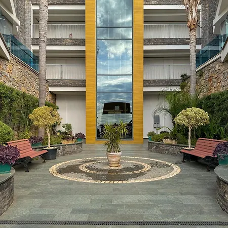 Qoople Elite Admiral Apartman