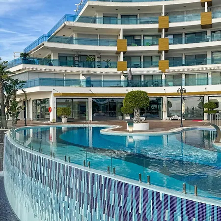 Qoople Elite Admiral Apartman *
